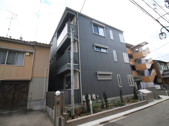 物件外観写真2　(外観写真)