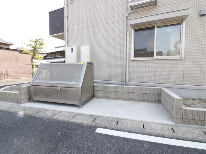 物件外観写真6　(建物設備)