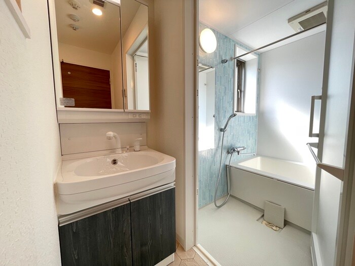 物件内観写真12　(洗面)