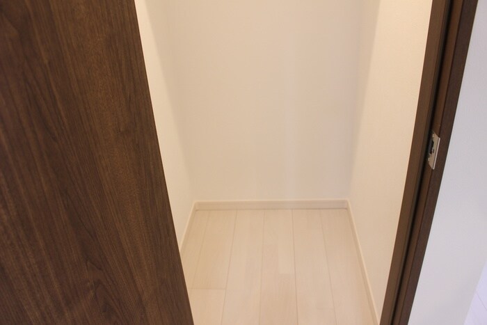物件内観写真11　(収納)