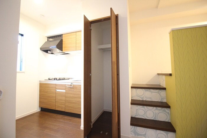 物件内観写真14　(収納)