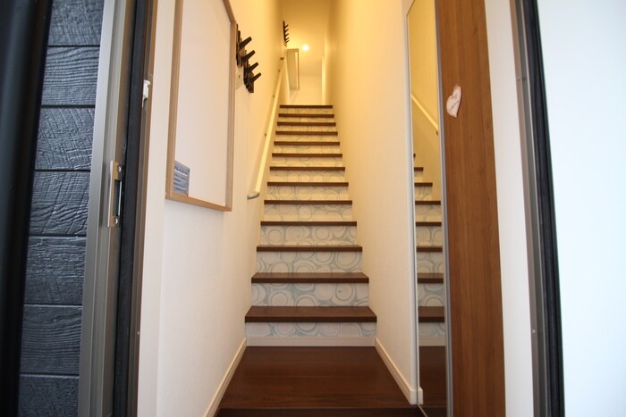 物件内観写真17　(玄関)