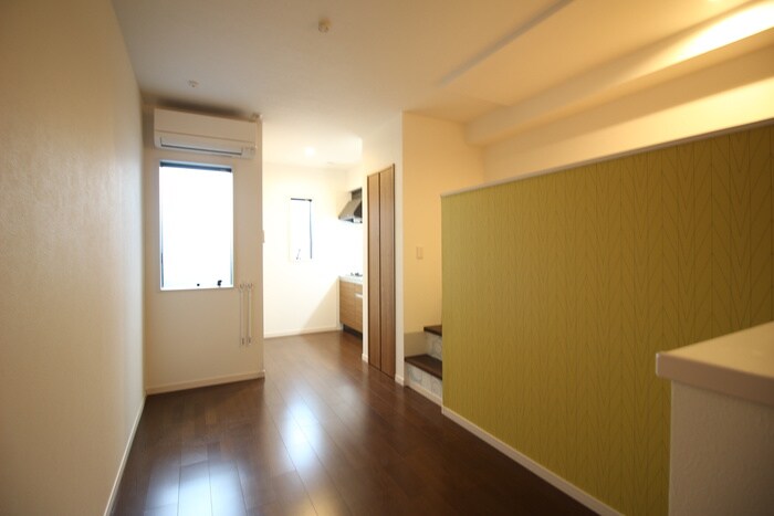 物件内観写真22　(居室)