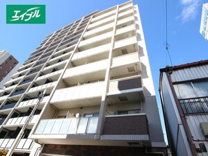 ルクール金山外観写真