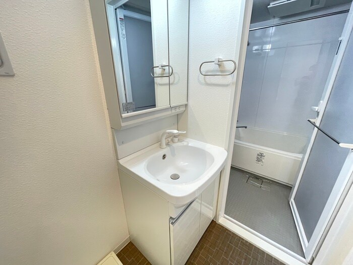 物件内観写真12　(洗面)