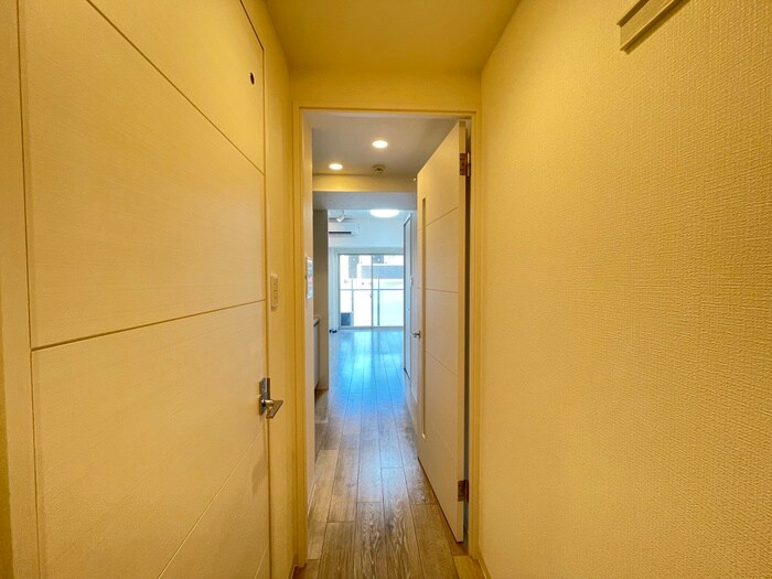 物件内観写真17　(廊下)
