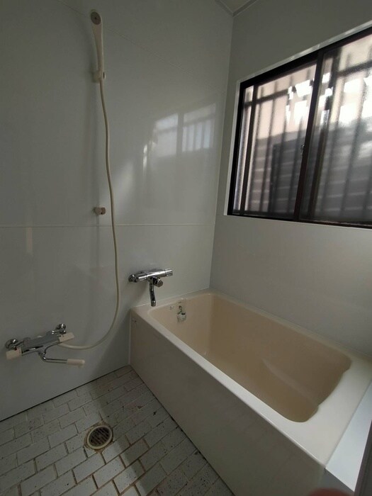 物件内観写真11　(バス／シャワールーム等)