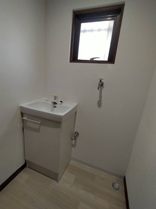 物件内観写真12　(洗面)