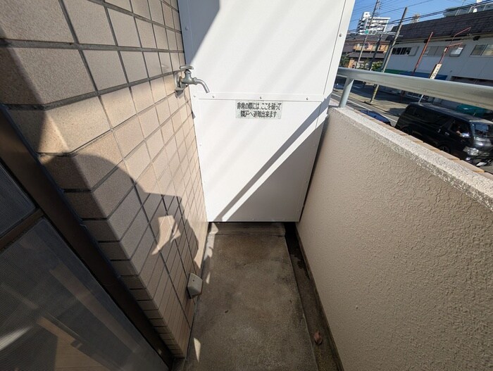 物件内観写真15　(洗濯機置場)