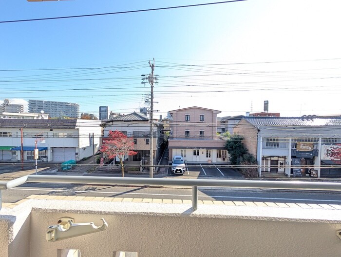 物件内観写真20　(室内からの展望)