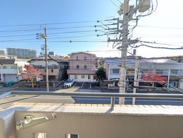 物件内観写真22　(室内からの展望)