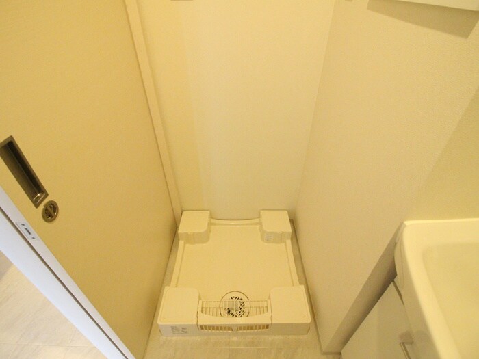 物件内観写真13　(洗濯機置場)