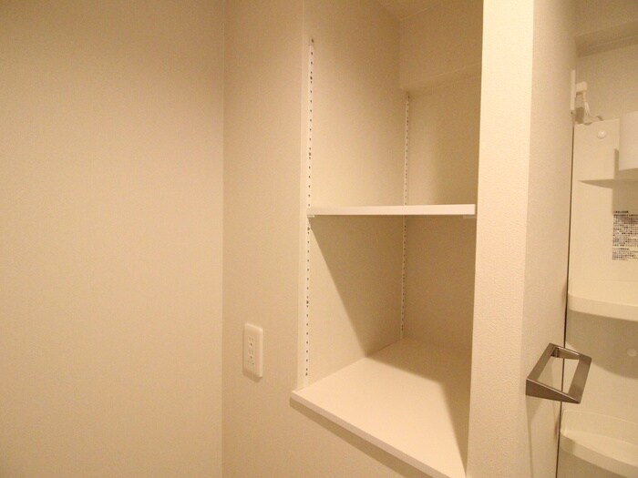 物件内観写真14　(収納)