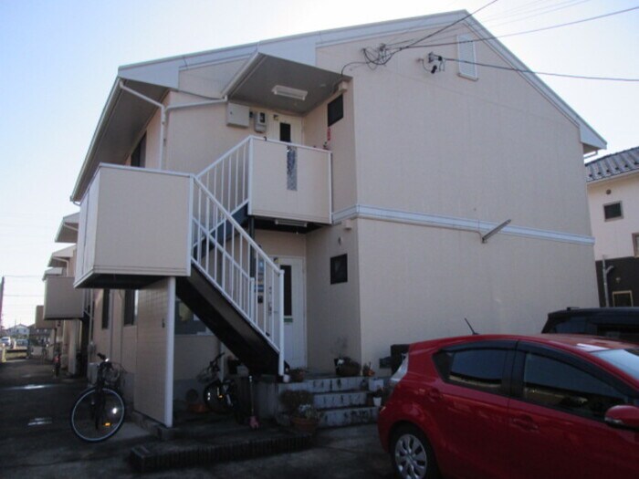 物件外観写真6　(エントランス部分)