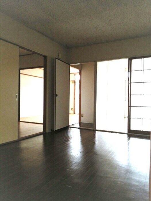 物件内観写真10　(居室)