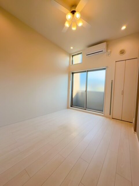 物件内観写真7　(居室)