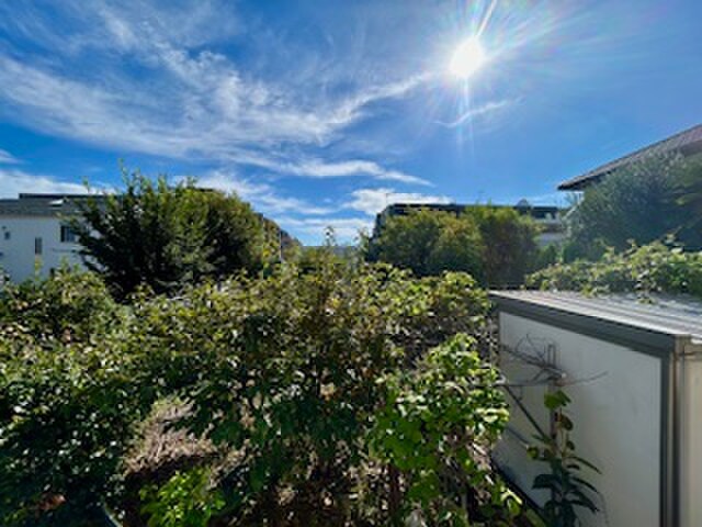 物件内観写真20　(室内からの展望)