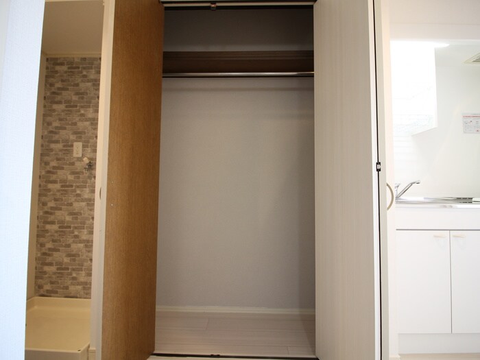 物件内観写真13　(収納)