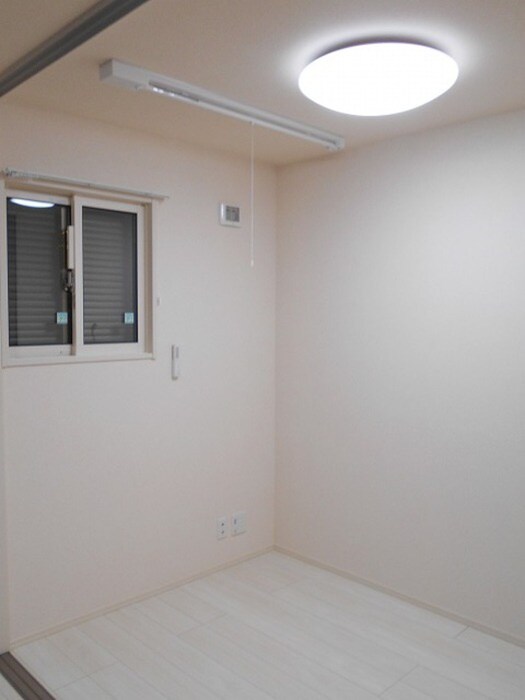 物件内観写真9　(居室)