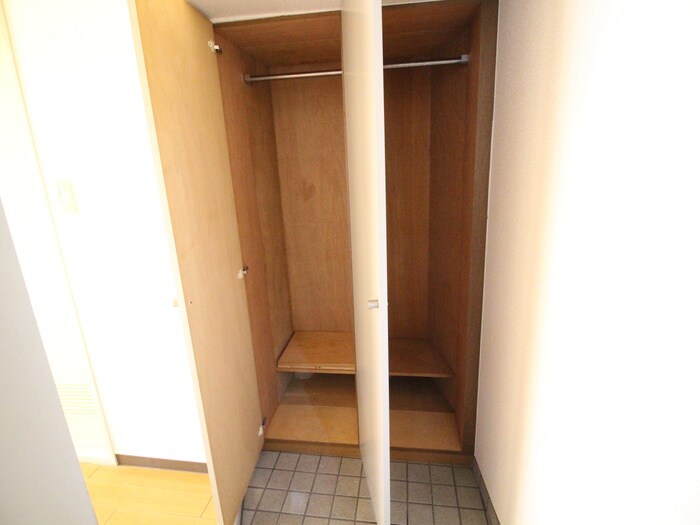 物件内観写真16　(収納)