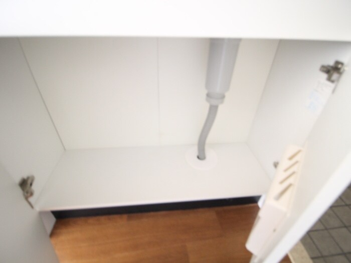 物件内観写真16　(収納)