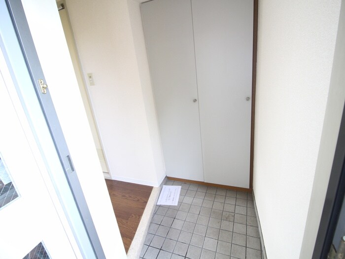 物件内観写真22　(玄関)