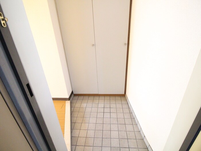 物件内観写真22　(玄関)