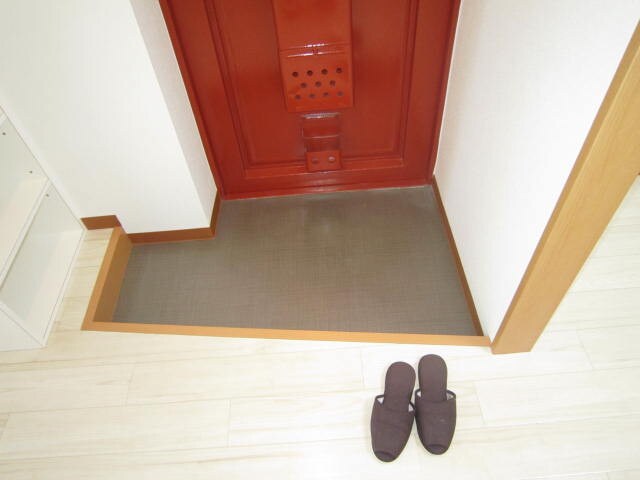 物件内観写真15　(玄関)