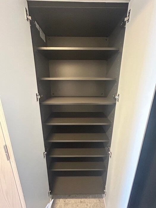 物件内観写真5　(靴箱)