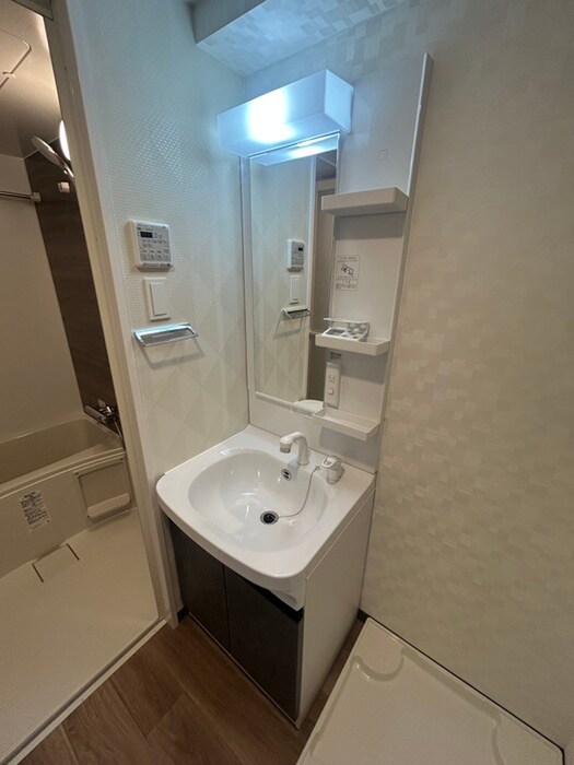 物件内観写真8　(洗面)