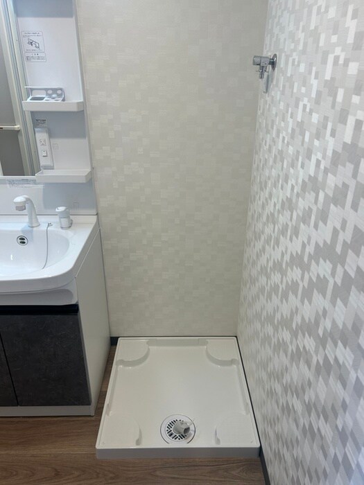 物件内観写真12　(洗濯機置場)