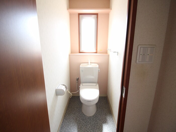 物件内観写真10　(トイレ)