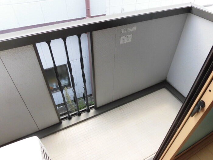 物件内観写真14　(室内からの展望)