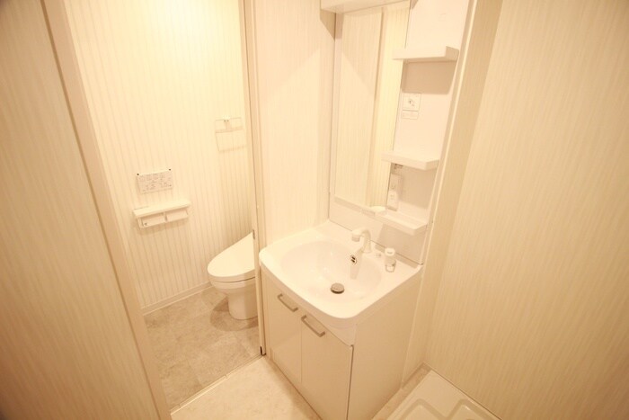 物件内観写真13　(洗面)