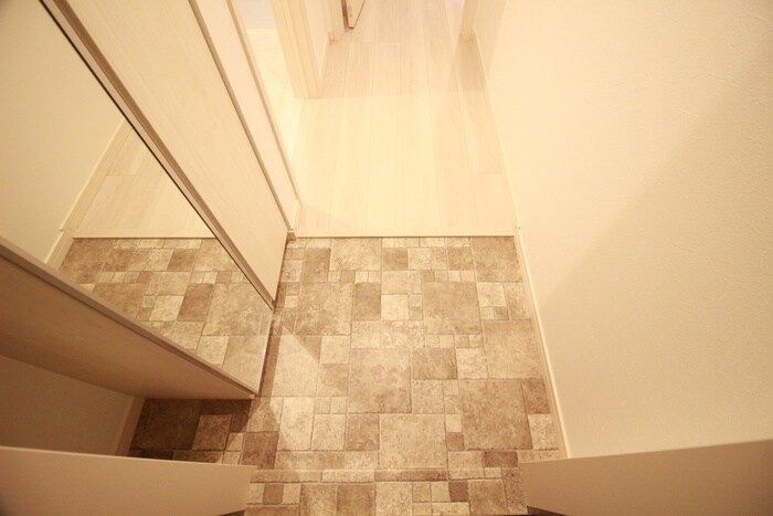 物件内観写真17　(玄関)