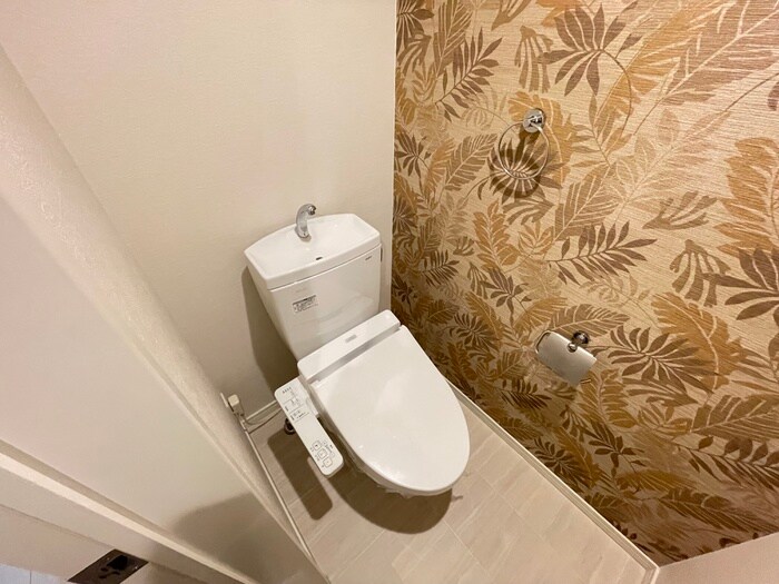 物件内観写真14　(トイレ)