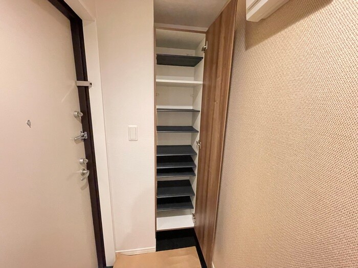 物件内観写真16　(靴箱)