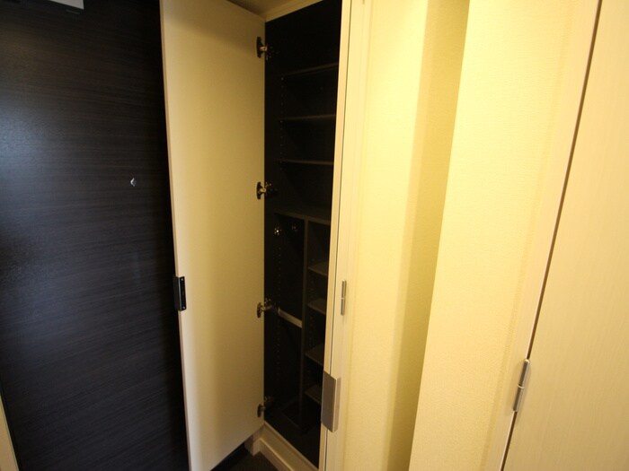 物件内観写真14　(靴箱)