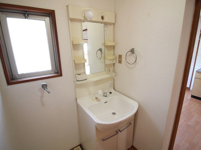 物件内観写真15　(洗面)