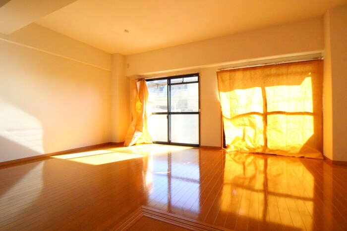 アドバンスユタカの居室