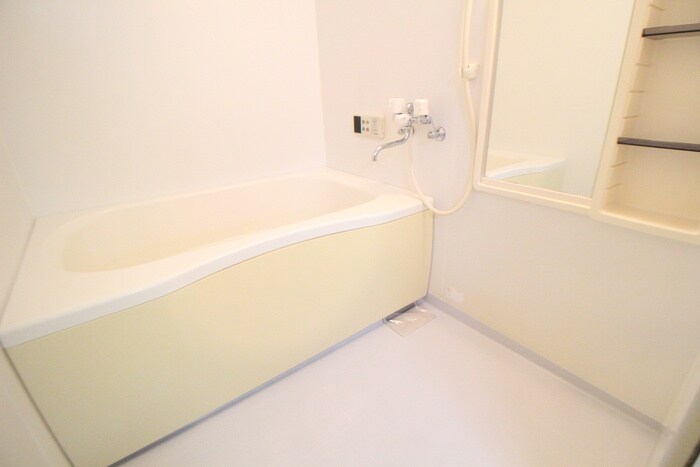 アドバンスユタカのバス