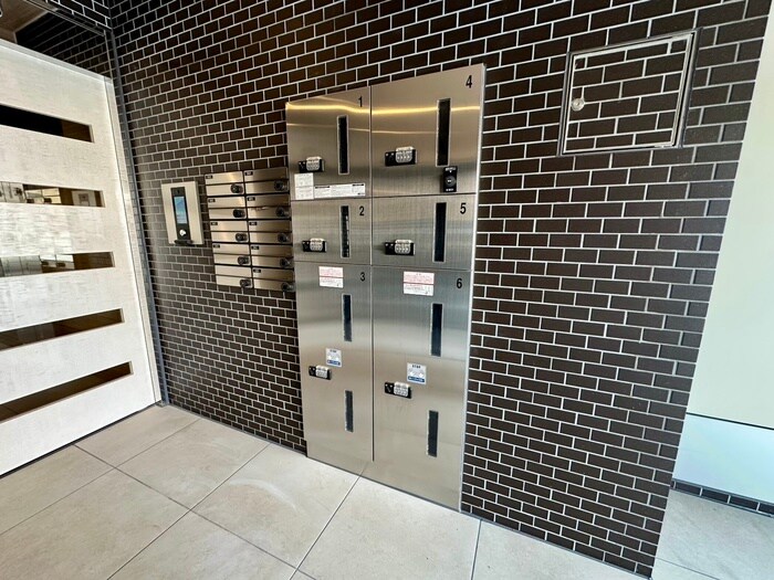 物件外観写真4　(建物設備)