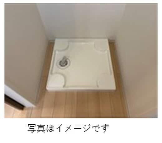 物件内観写真17　(洗濯機置場)