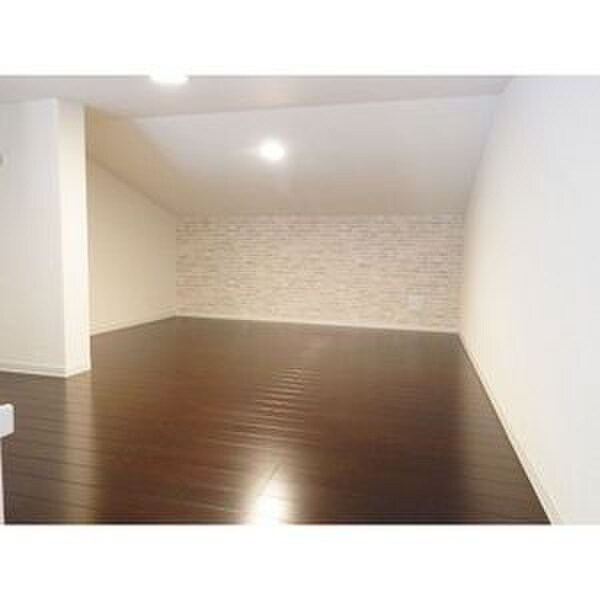 物件内観写真9　(ロフト)