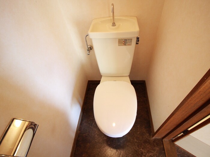物件内観写真14　(トイレ)