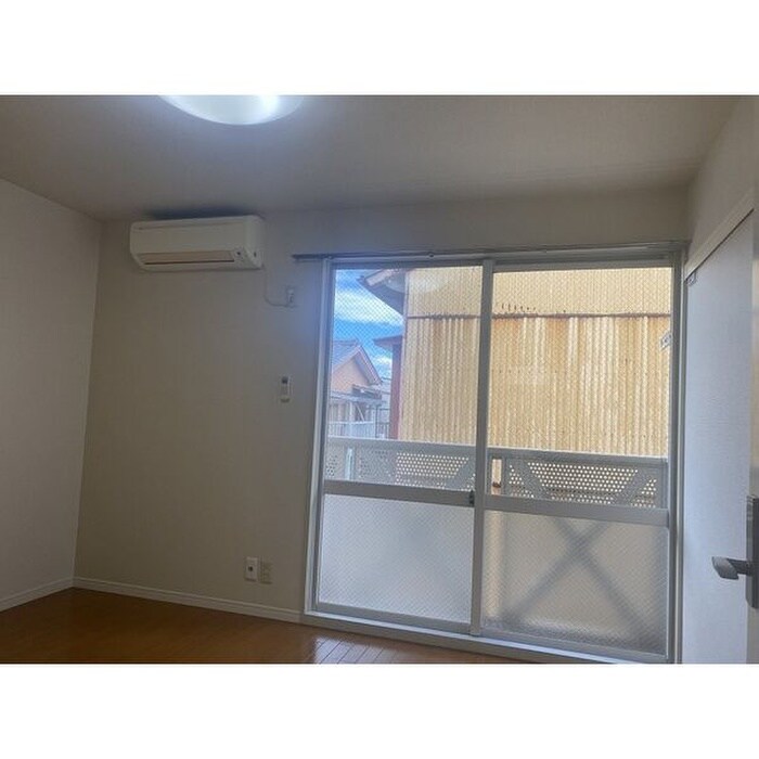 物件内観写真11　(居室)