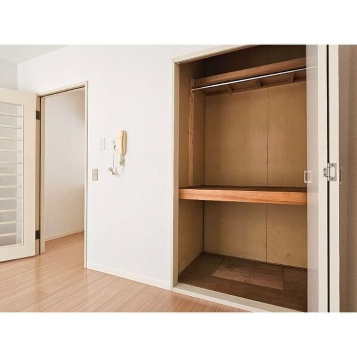 物件内観写真13　(収納)