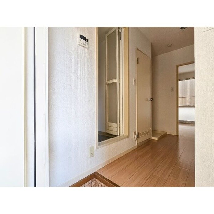物件内観写真14　(廊下)