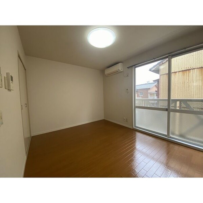 物件内観写真15　(居室)