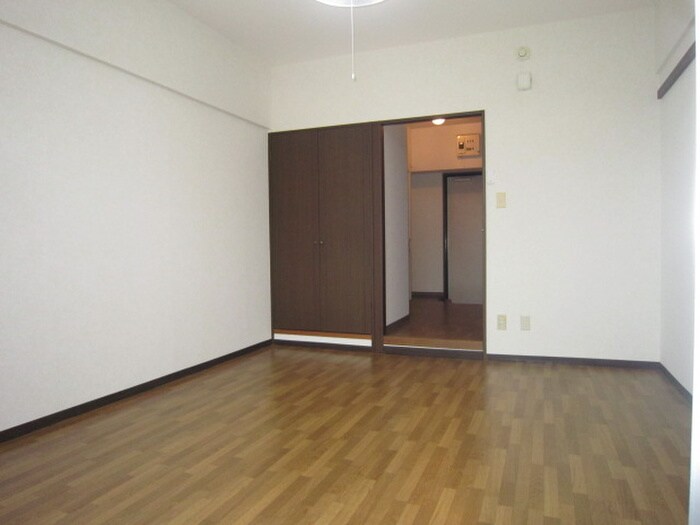 物件内観写真5　(居室)